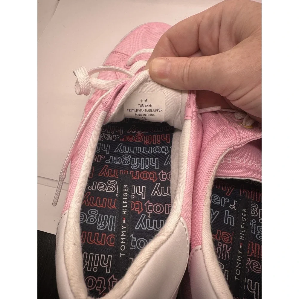 New Tommy Hilfiger‎ Pink Blasee Platform Sneakers Womens Size 11 M